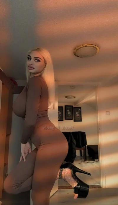 Компаньонка Слънчев бряг - Barbie❤️‍🔥 call me - Класически секс, Анален секс, Групов секс - снимка 9